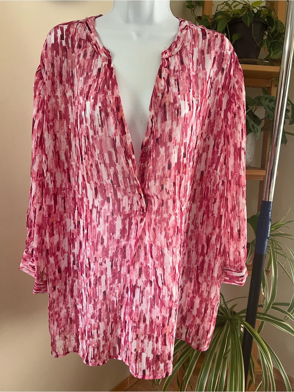 George Pink Abstract Print Split-Neck blouse